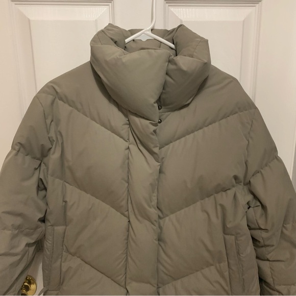 Wilfred - The Cloud Puff Mid (Aritzia) - Picture 13 of 14